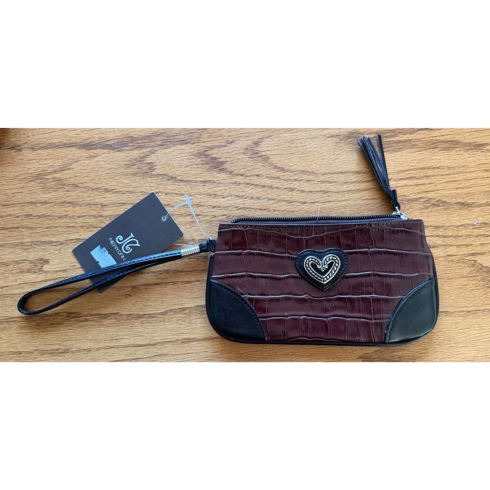 JC New York Brown Croc Embossed Heart Wristlet Pouch  NWT